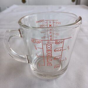 Vintage PYREX 508 1-Cup Measuring Cup with Closed D Handle